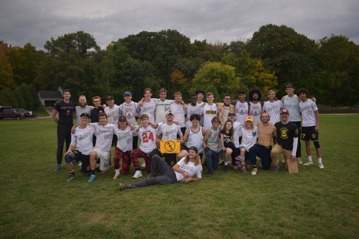 IowaSportClubs's tweet photo. This past weekend the Men's Ultimate Frisbee Club participated in the NoWisconsequences Ultimate Frisbee Tournament. They competed against 50+ other schools from around the midwest and had a great time! https://t.co/frH8zC1PN8