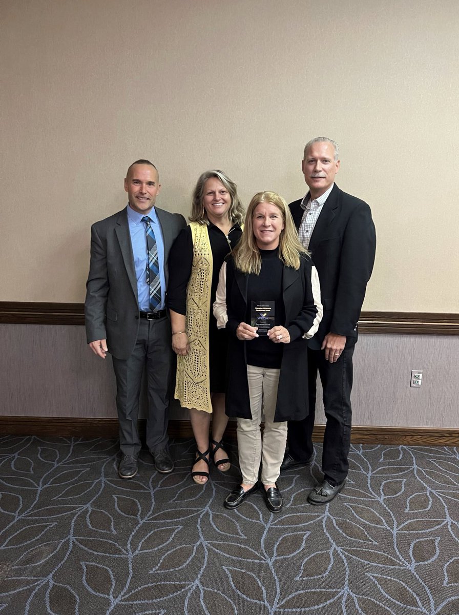 Thank you and congratulations to @RepAmy31 , who was recently presented with WEDA’s Champion of Economic Development award for her legislative work to promote economic growth and prosperity in Wisconsin.
#prosperity #Wisconsin <a href="/mareyp/">Mary E. Perry</a>