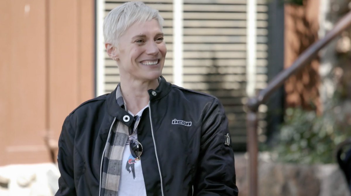 Katee Sackhoff tweet media