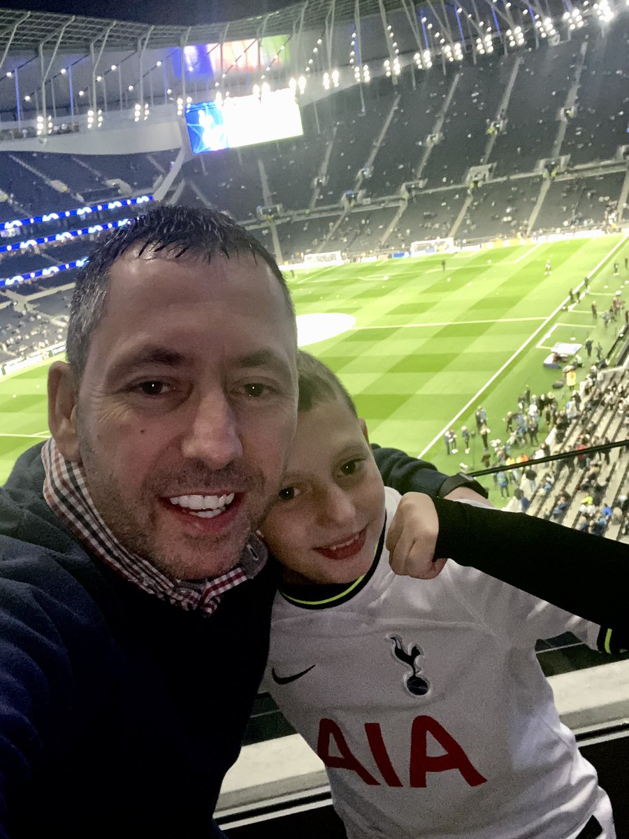 GrahamkTHFC's tweet photo. Great win tonight #COYS https://t.co/s65ToMolia