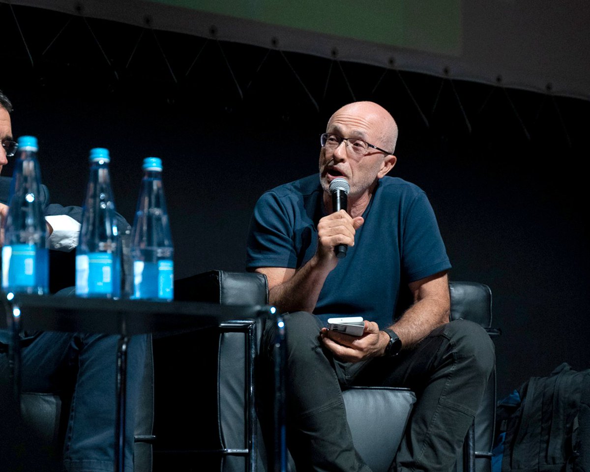 porto_digital's tweet photo. Na sequência, o presidente do Conselho de Administração do Porto Digital, Silvio Meira (@srlm), participou do debate The Phygital World in Industry, que você pode assistir aqui: https://t.co/QZ4s2VFfc2
#BrazilTechDays #AveiroTechWeek #PortoDigital #ApexBrasil #AveiroTechCity https://t.co/NKnWMqjKn2