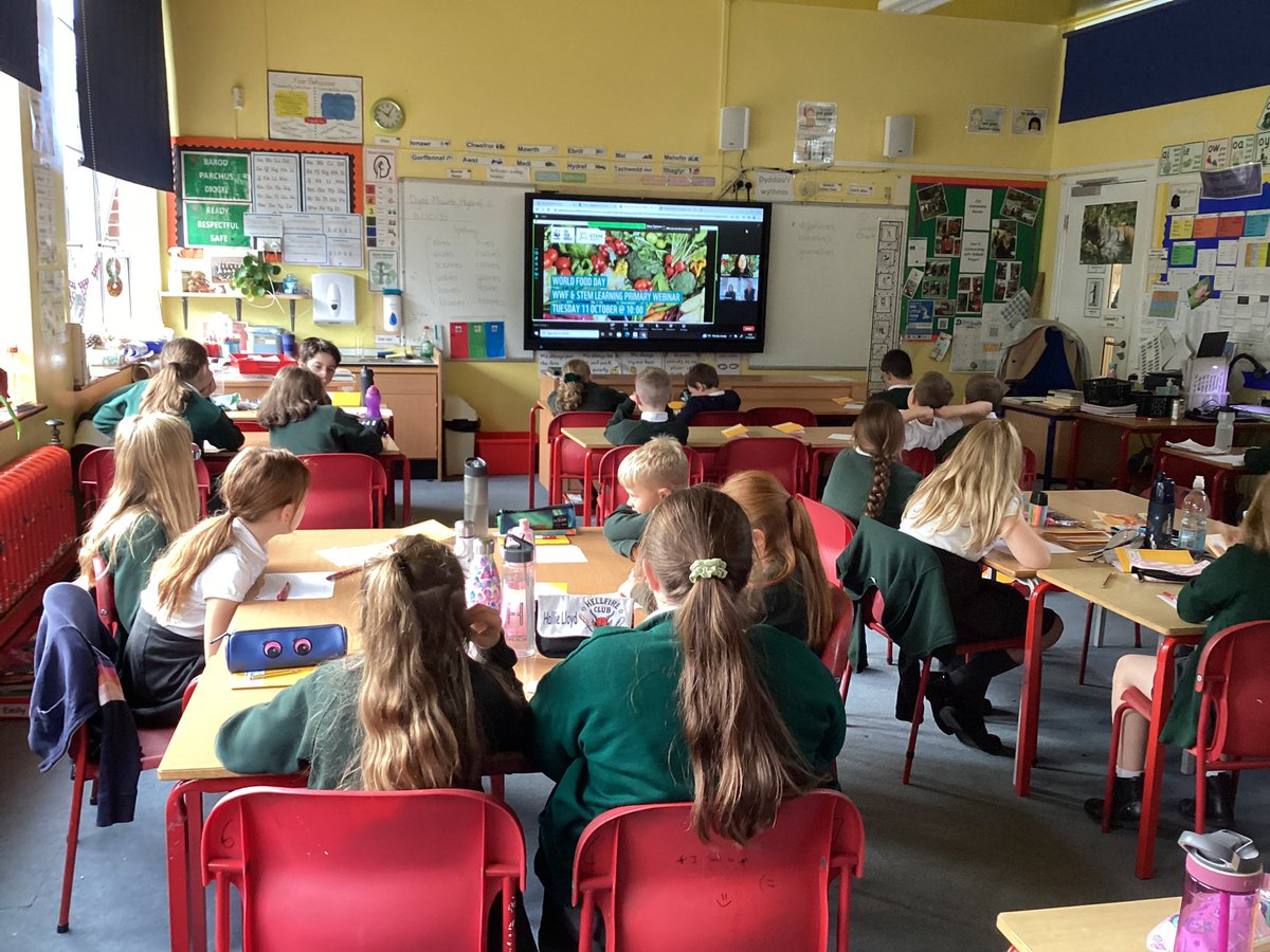 YsgolHiraddug's tweet photo. As part of our Food Waste Project we participated in a World Food Day webinar with @WWF and @STEMLearningUK #missionstopfoodwaste #saveit #shareit #compostit #ethicalinformedcitizens https://t.co/slmQ2kOYvD