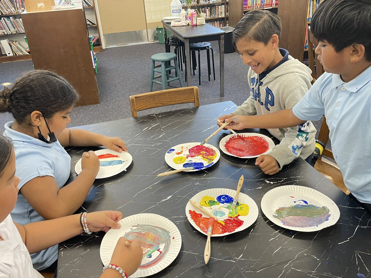 Love the way these students enjoy books! In our library, students read together while others create art inspired by a favorite book. #PowerofTLs #ProudtobeLBUSD