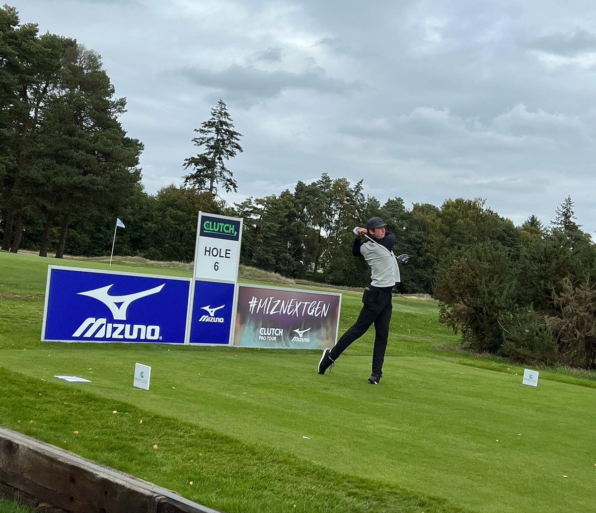 DarrenPSMsports's tweet photo. Fun day @FrilfordHeathGC for the @Challenge_Tour @clutchprotour Pro Am ⛳️
A very happy hump day 🐪
#weknowgolf #nothingfeelslikeamizuno #miznextgen https://t.co/O82xzzQJSn