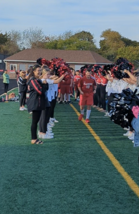 PHS_clubs's tweet photo. Congrats, Challenger Soccer on a great home game! Thank you to the chaperones, Kickline, Cheer, Band, &amp; the fans for making this game a memorable one--a special thanks to Phyllise L., Avery H., Annalise A., Alina R., &amp; Kiera R. for helping to organize this event!! #weareplainedge https://t.co/J50vmVpVf4