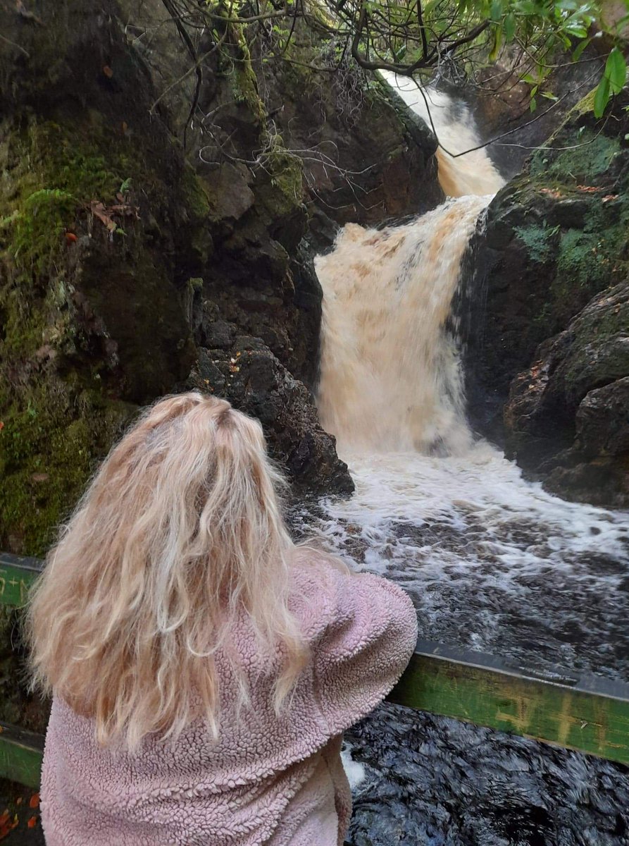 Spittalfield's tweet photo. Big Burn Walk Golspie, Sutherland ❤️
#lovescotland #beautifulsutherland https://t.co/wf25CpjvcC