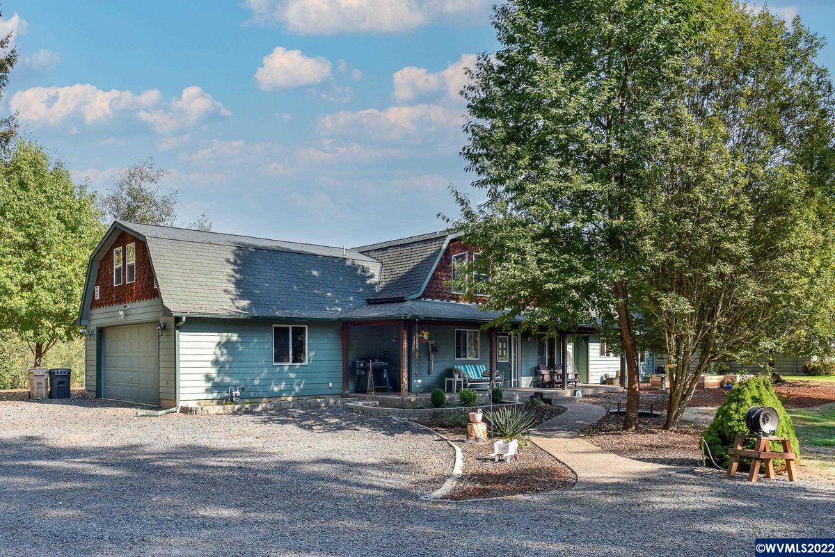 TheAbreschTeam's tweet photo. New Listing! $890,000.00, 4BR, 3BA, 30565 Santiam River Rd, Lebanon, OR 97355, Full Details https://t.co/RhjWHASnj4 https://t.co/034ttOSVPk