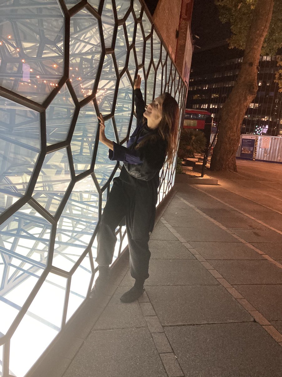 priyascape's tweet photo. Hanging out with inspiring #Dutchdesigner #MarleenKaptein  @padesignart #PadLondon2022 As #artist-in-residence at Netherlands Aerospace Centre using carbon as design material to explore lightness. (Also didn’t know one needed a fridge to store carbon) https://t.co/5uBJBm1ewH https://t.co/5p6UmLhOuw
