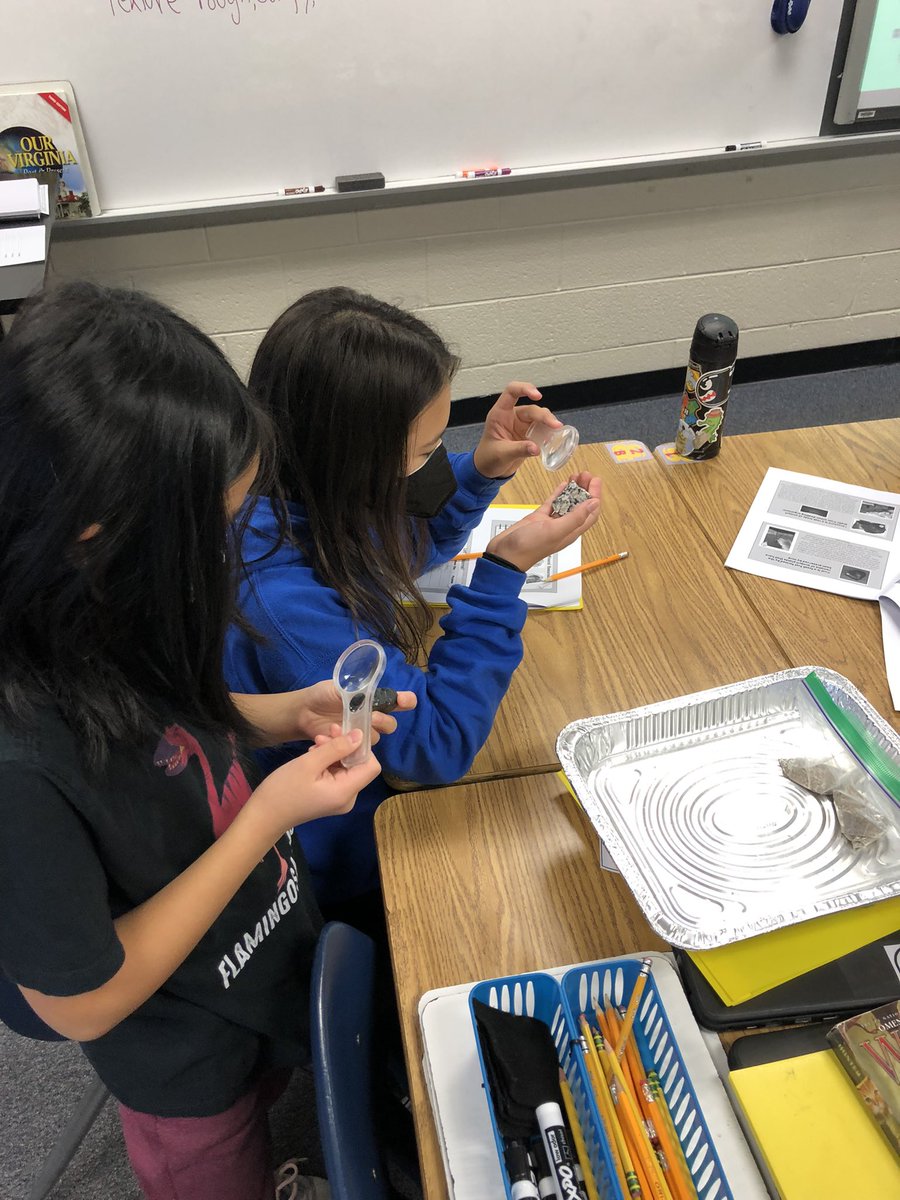 We had a great time with our first science lab, exploring VA’s mineral resources! Can you describe its luster, color, and shape? How do we use these mineral resources? #SangsterSOAR #rmD8isgr8