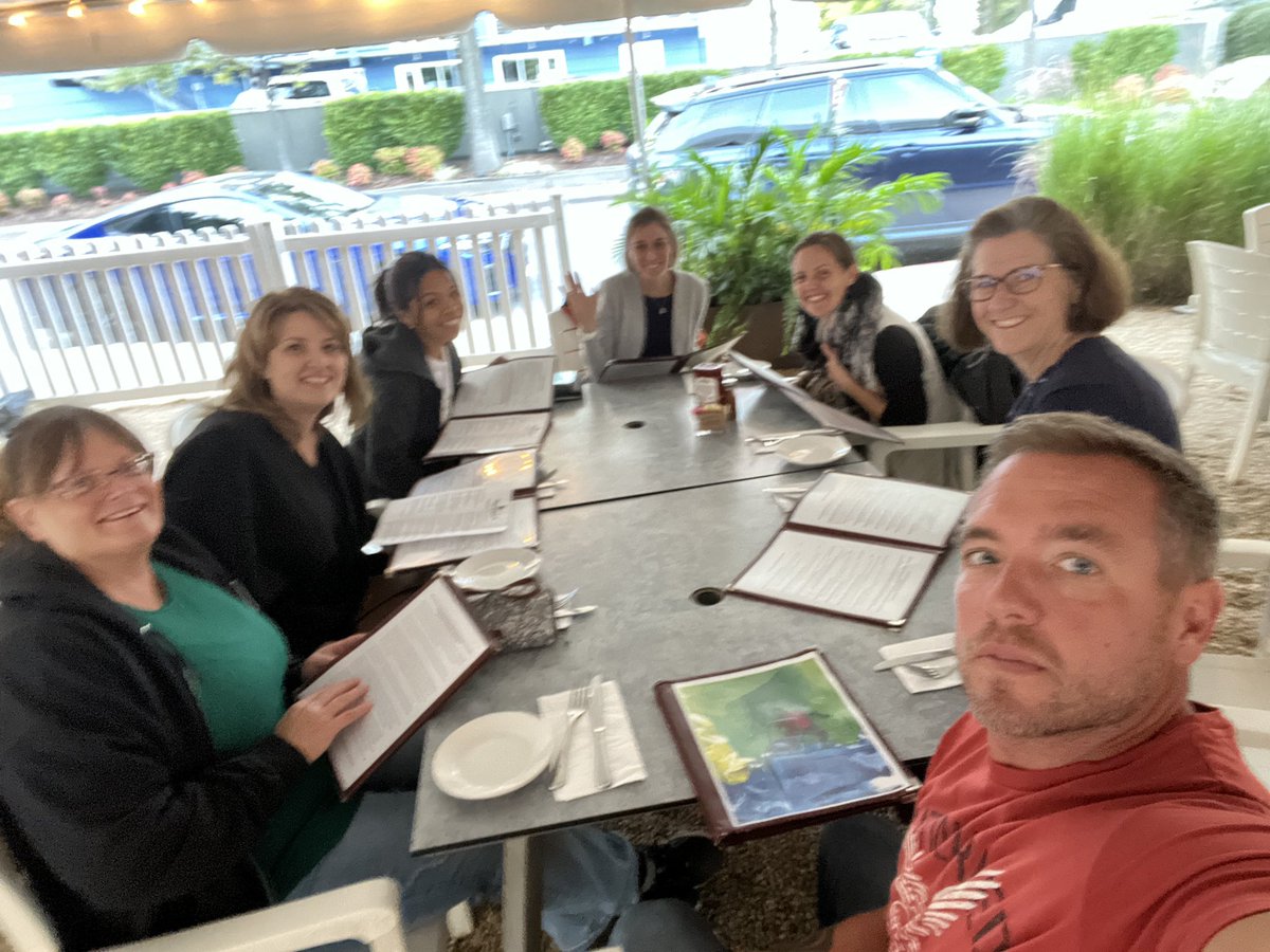 SMCPSMathDept's tweet image. Meeting of the #SMCPSmathdept math minds   Working with other math leaders around the state