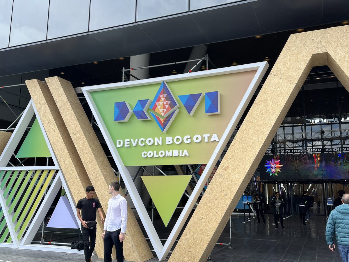 heldervasc's tweet photo. Second day at #DevCon 🇨🇴was a blast. This community is growing at an impressive rate. 
An remarkable conference to meet other #web3 builders and visionaries.

Favorite place, the hacker basement . 🧑‍💻 https://t.co/SD9g0yGBRA