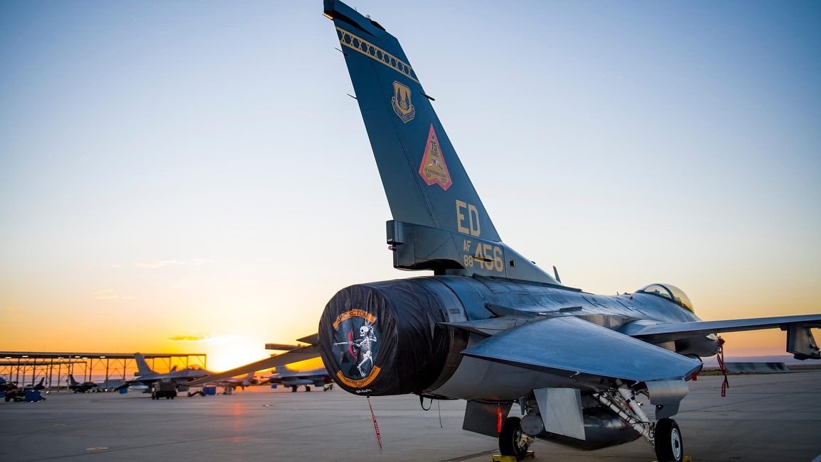 AVAirShow's tweet photo. Ladies and Gentlemen: We present the 75th Anniversary of Supersonic Flight F-16 Viper #AVAirshow #anniversary https://t.co/7ty08ILDRW