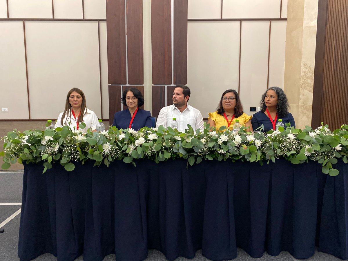 CIATEJ's tweet photo. Inauguración del V Simposio Internacional de Agave / International Symposium on Agave  en Mérida Yucatán

#simposio #agave https://t.co/lb1INZ9dWi