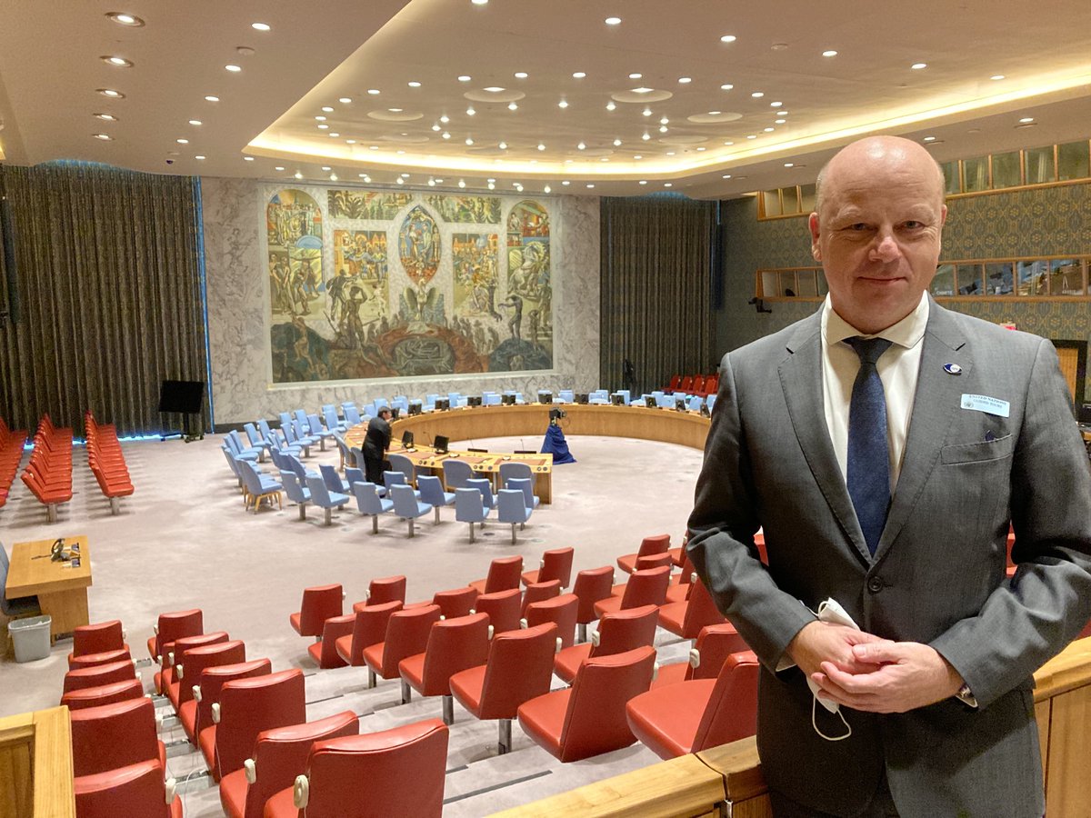 I have a brilliant job ⁦<a href="/IAPB1/">IAPB</a>⁩
Yesterday, I had the privilege to visit the United Nations #NewYork.  To be able to see the Security Council chamber was a personal highlight.
