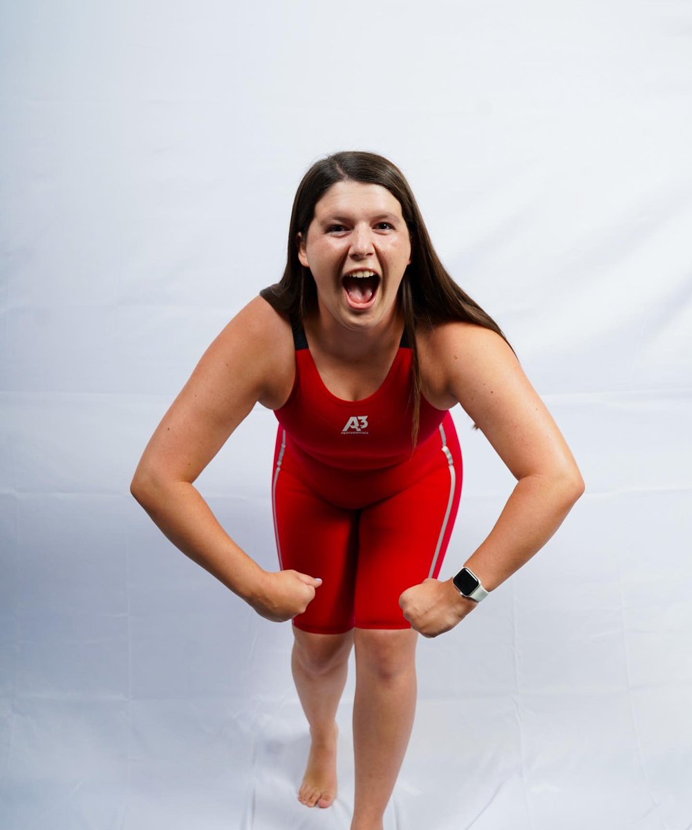 baywojo's tweet photo. year 3 on lmu swim! super excited for this season! go lions🦁 https://t.co/VsNTUPxPuB