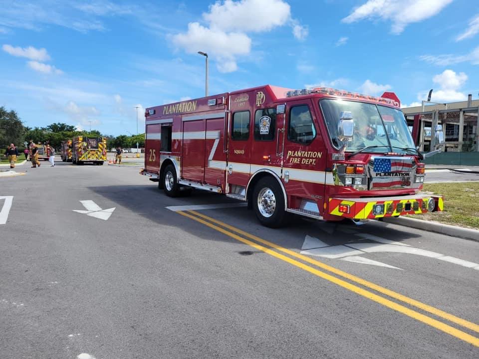 SFREST's tweet photo. #SFREST was on scene of a HazMat call in Plantation earlier today. https://t.co/TXwbgkNFdM