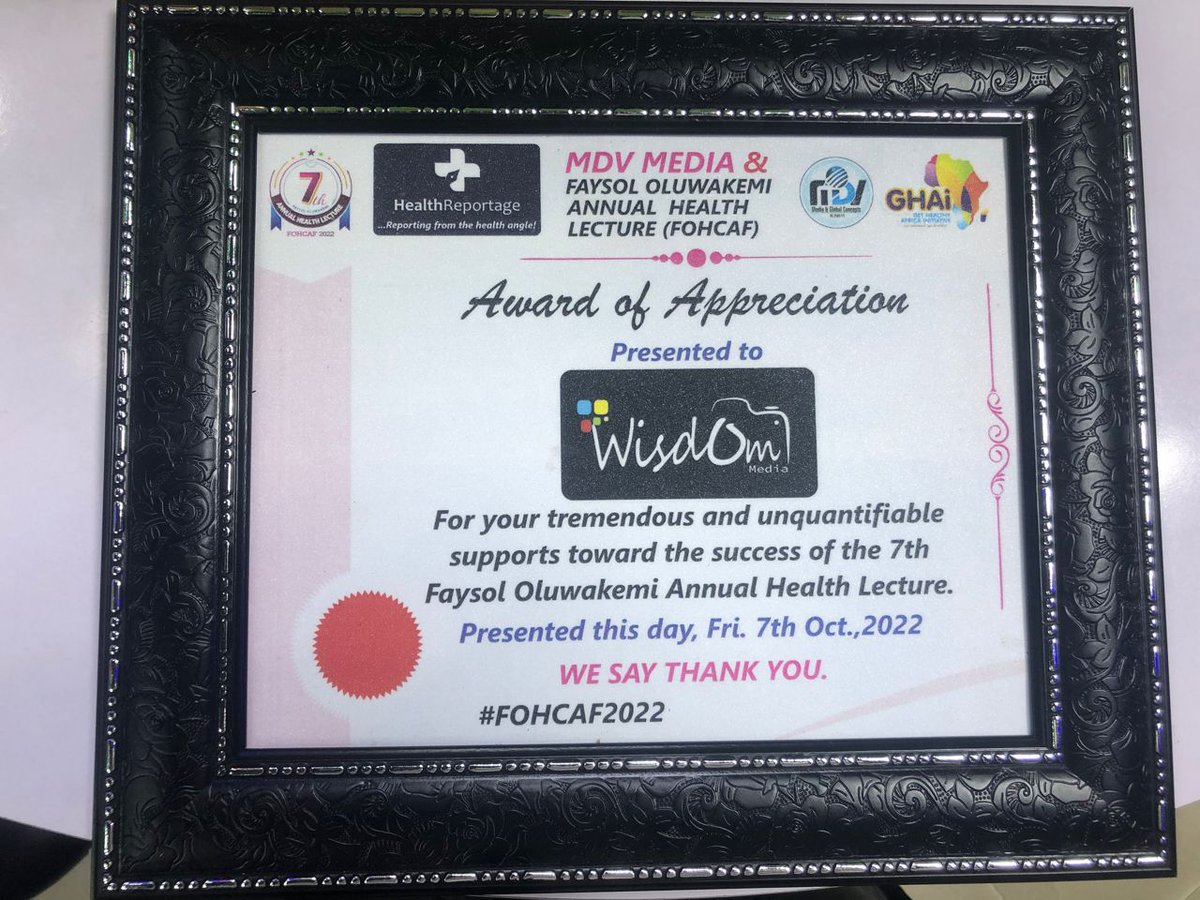 IbukunRaji_'s tweet photo. It is a great honor for me to receive this special award. I would like to thank you to @DokiToMoye @geeyute & #HealthReportage believes in me and joined me in this unforgettable journey!
cc: @paj1official @djbrightfresh @iamradiodandy @freshfmibadan https://t.co/ur6Rf1UN9s