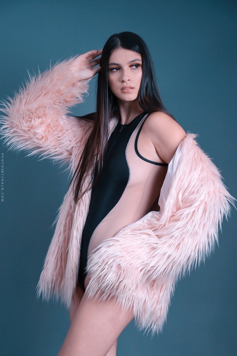 Intermodelo's tweet photo. Nina Paniagua https://t.co/HwCOzNDUnl #Costa_Rica #Intermodelo #Modelo_Tica https://t.co/gmRboCkEw1
