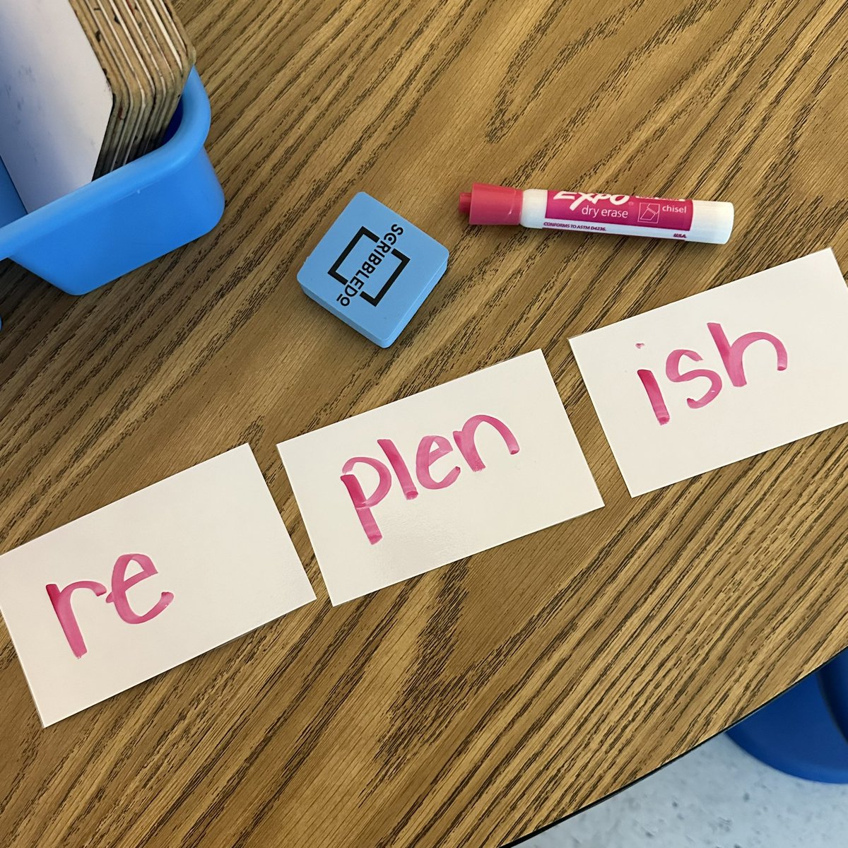 4th &amp; 5th Graders are working on our strategy to decode multisyllabic words. They had the option of using paper, white boards, or syllable cards to divide words into syllables. Loved seeing how proud they were of the hard words they could read! #ashlandsoar @pwcsela