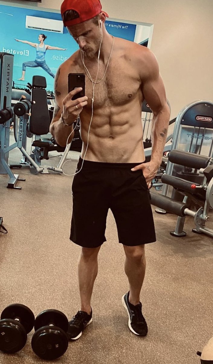 --he isn't above a gym selfie