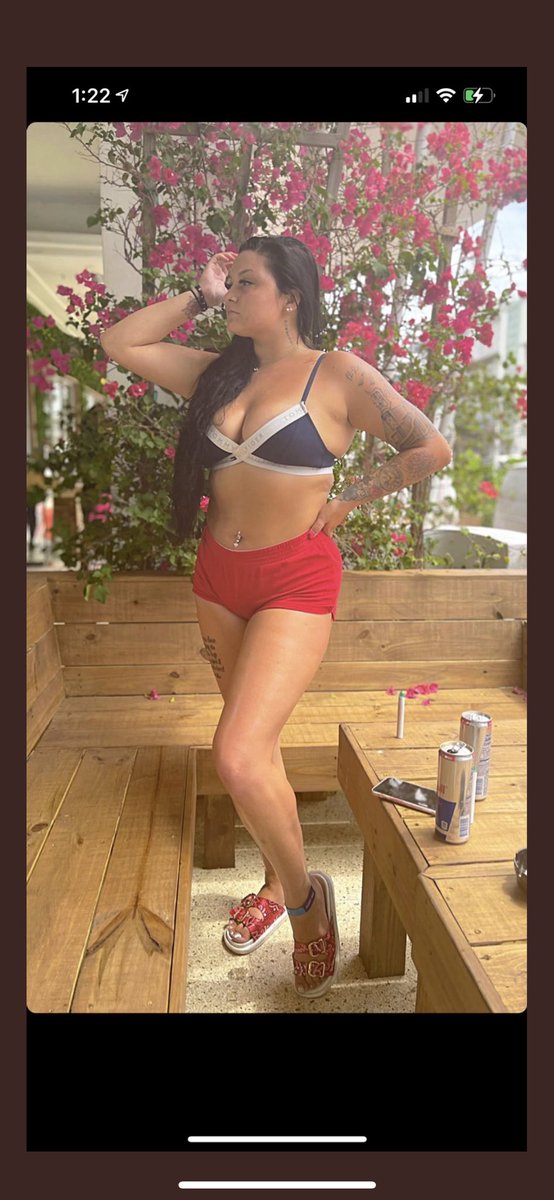 HayleyFamous's tweet photo. @eathersoulxxx https://t.co/sY0gzqtdwO