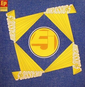 October 13, 1997 @jurassic5 released the Jurassic 5 (EP)

Produced by @cutchemist and @DJNUMARK 

Salute @marc7j5mc @akilthemc @Chali2na @fulleelove