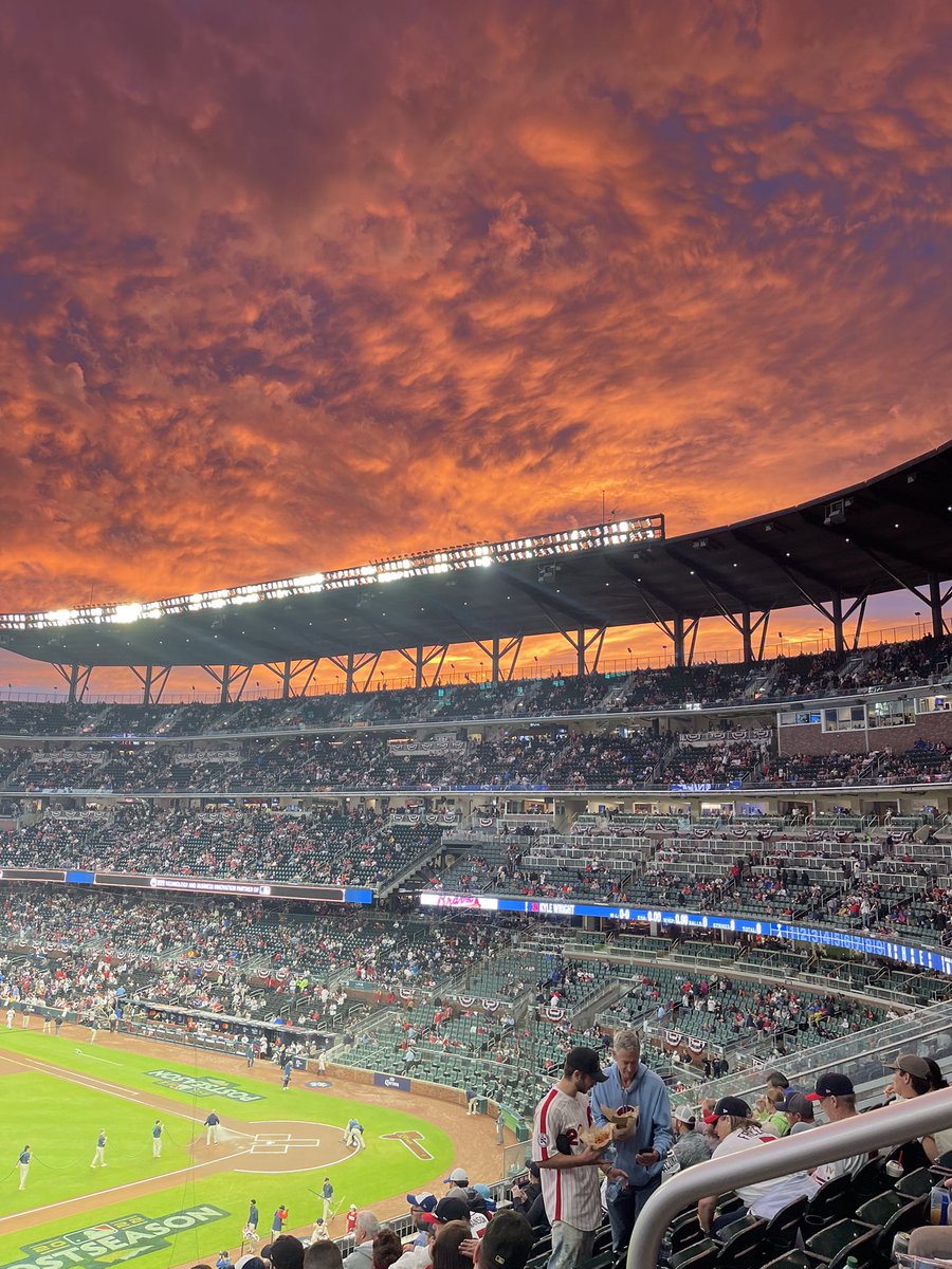 OTD_Colonel's tweet image. Beautiful sunset before the Braves - Phillies game. Braves win! #ForTheA @Braves