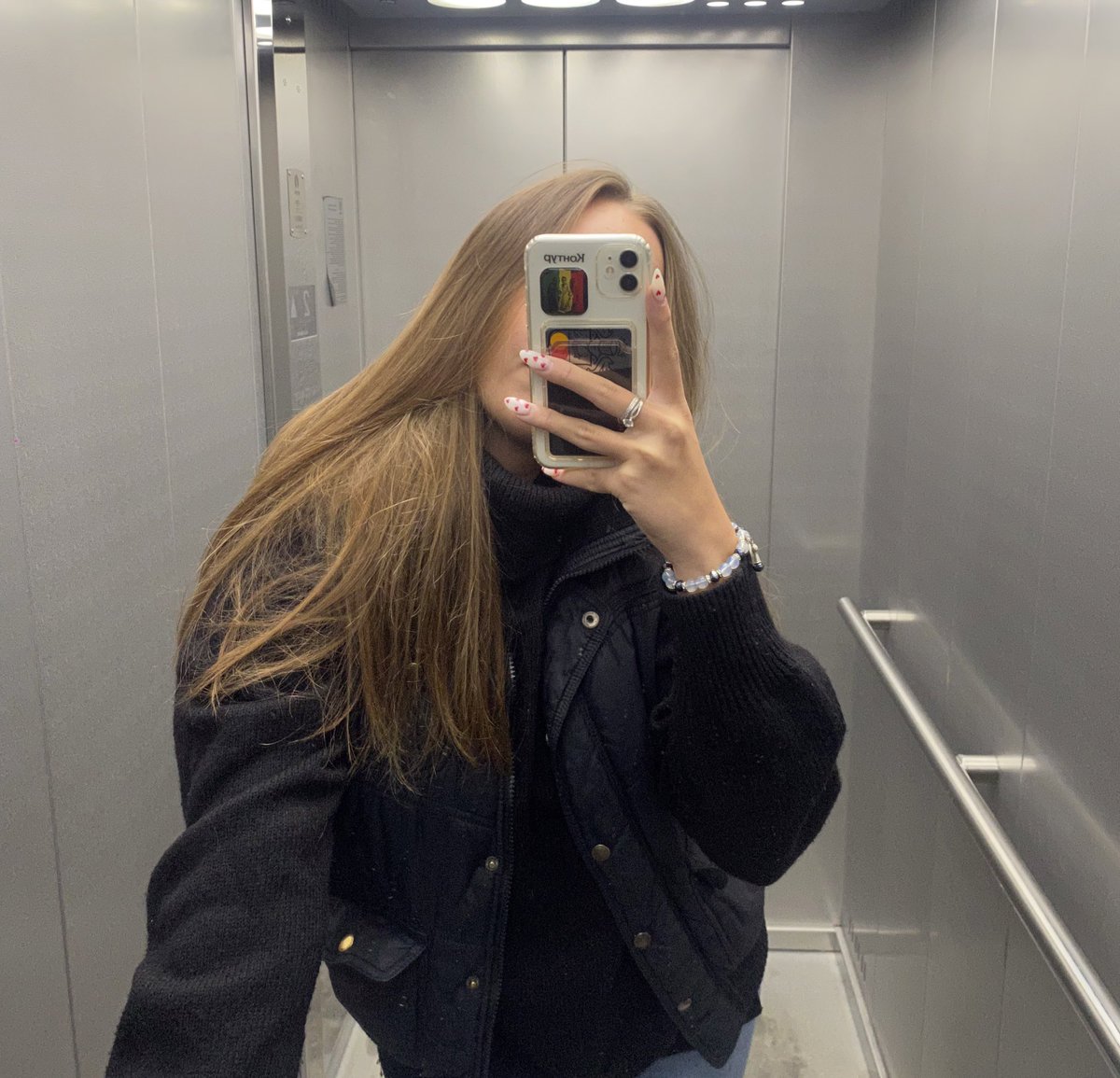 LadyPrima336's tweet photo. В самом непростом моменте, когда нужна была поддержка, где же были эти люди?🧐 https://t.co/knDA1tsHVN