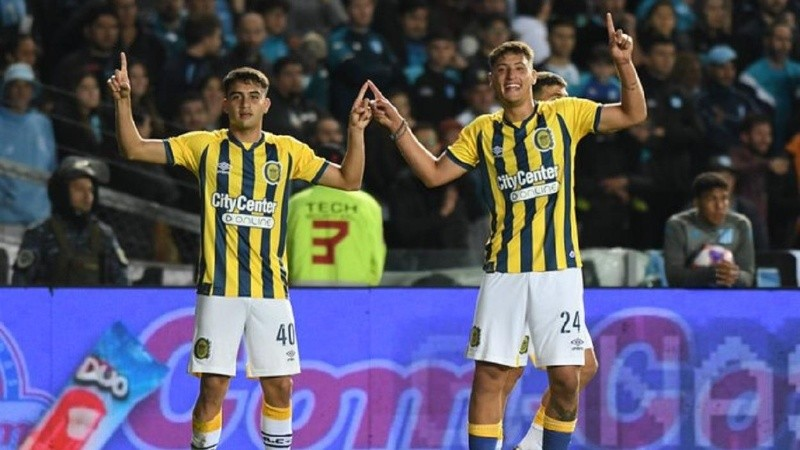 StatsFA's tweet photo. Facundo Buonanotte marca ante Racing por Liga Profesional🏆su 3er gol en Rosario Central🟡🔵en 29PJ en el club https://t.co/zmLZnskKus