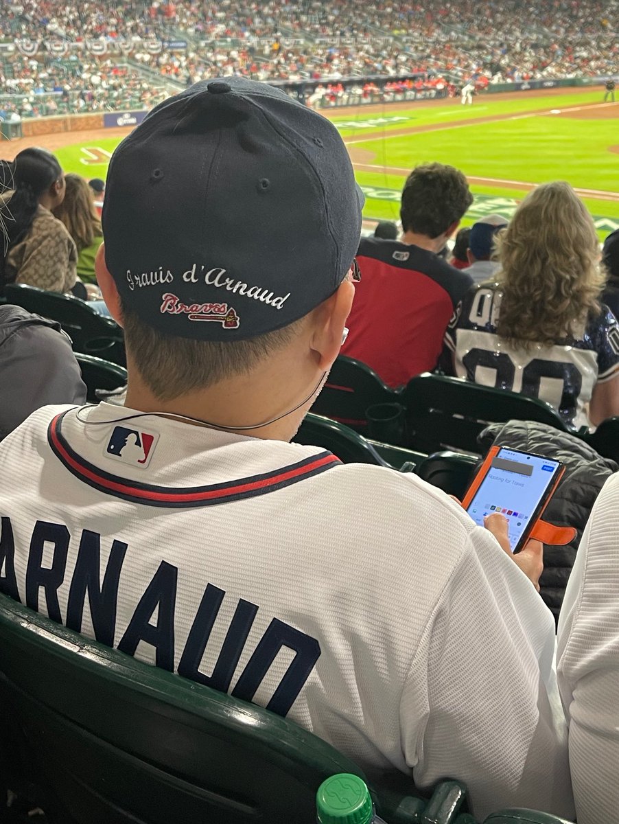 AaronChewning's tweet photo. got to sit in the family &amp; friends section tonight and it was so pure https://t.co/Q02hJU908h