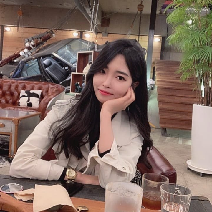 adel_adel6181's tweet photo. ^^

#섹트 #일탈 #아줌마 #유부녀 https://t.co/liwzliRgx3