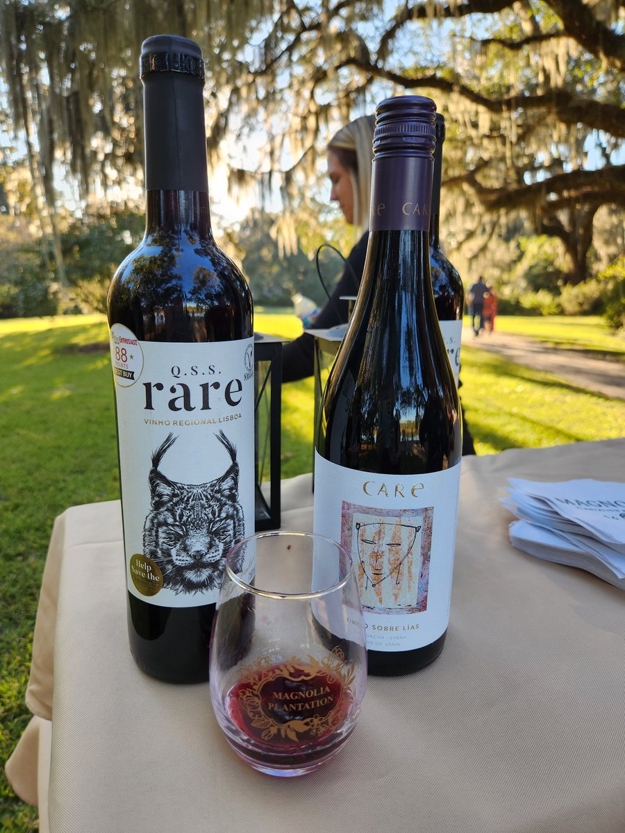 glass_have's tweet photo. #winewednesday happens Thursdays at #MagnoliaPlantationandGardens. Take a #winestroll through the #Gardens after hours. Each week a different #wine region is featured.
#thirstdaythursday #magnoliaplantation #charlestonsc #coastalsouth #southcarolina
#winetime #wineoclock #IFWTWA https://t.co/dQVICi5b8w