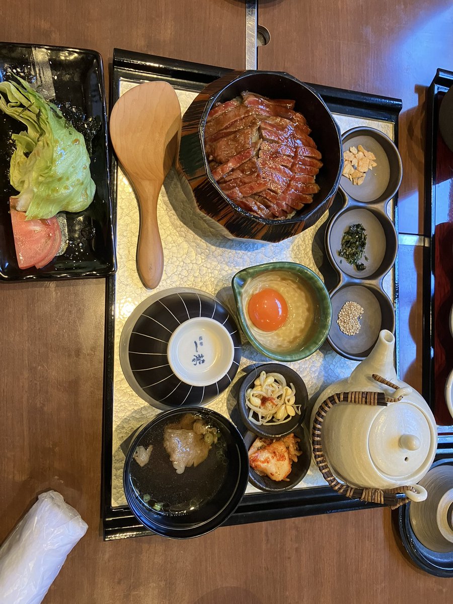 KotetsuGLR's tweet photo. 旨し！
個人的なオススメは味噌😋
 #焼肉水本高井店 #焼肉水本  #肉まぶし https://t.co/qtMVG1a6WR