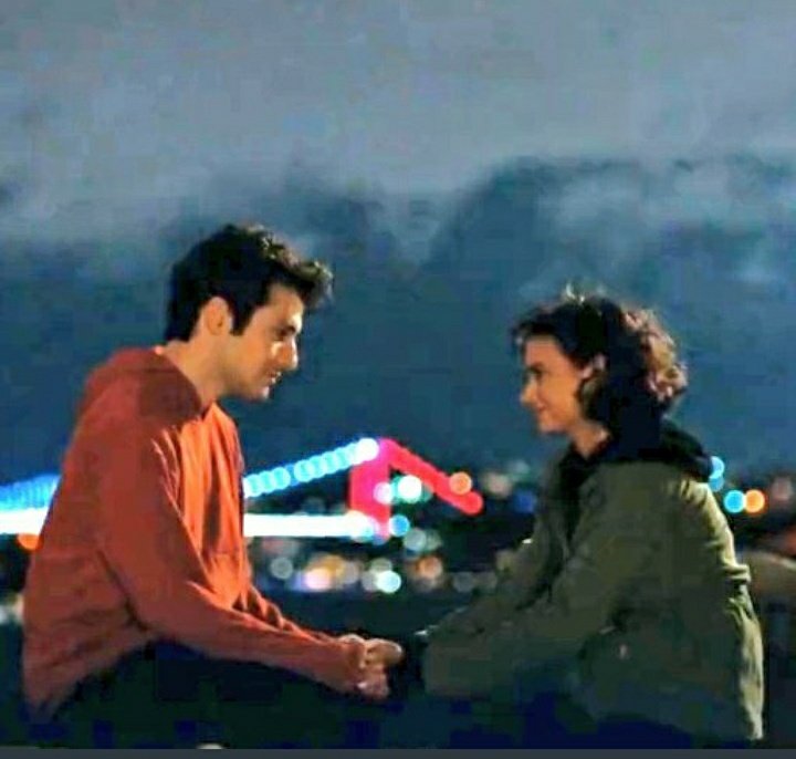 Dikkatimi çeken tek çift 
#Tozluyaka #ZeyÇağ