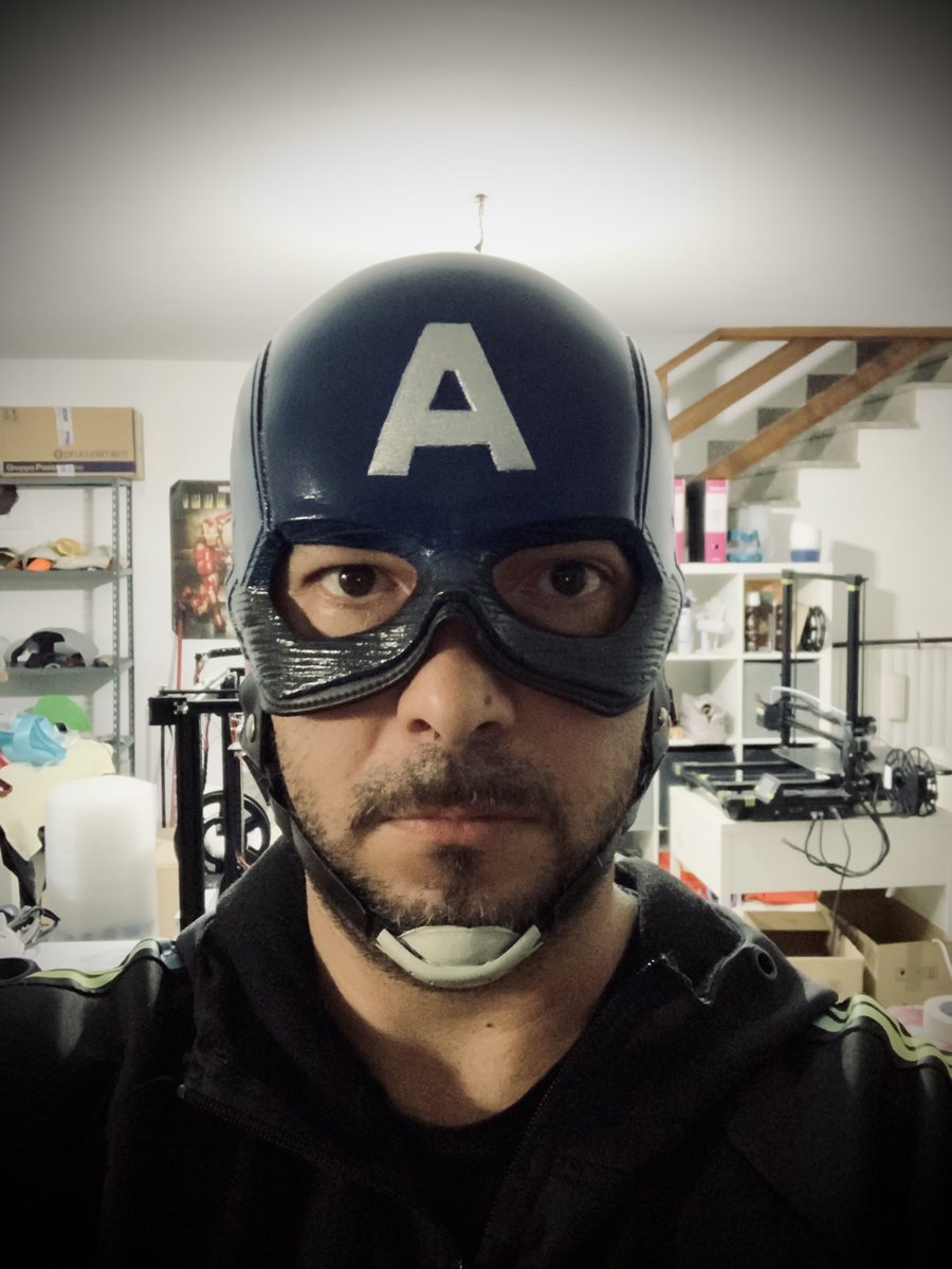 em3dlab's tweet photo. Captain America helmet ready to go ✌🏼
#CaptainAmerica #marvel #cosplay #avenger #avengersassemble #3Dprinting https://t.co/m1hzMoYnWp