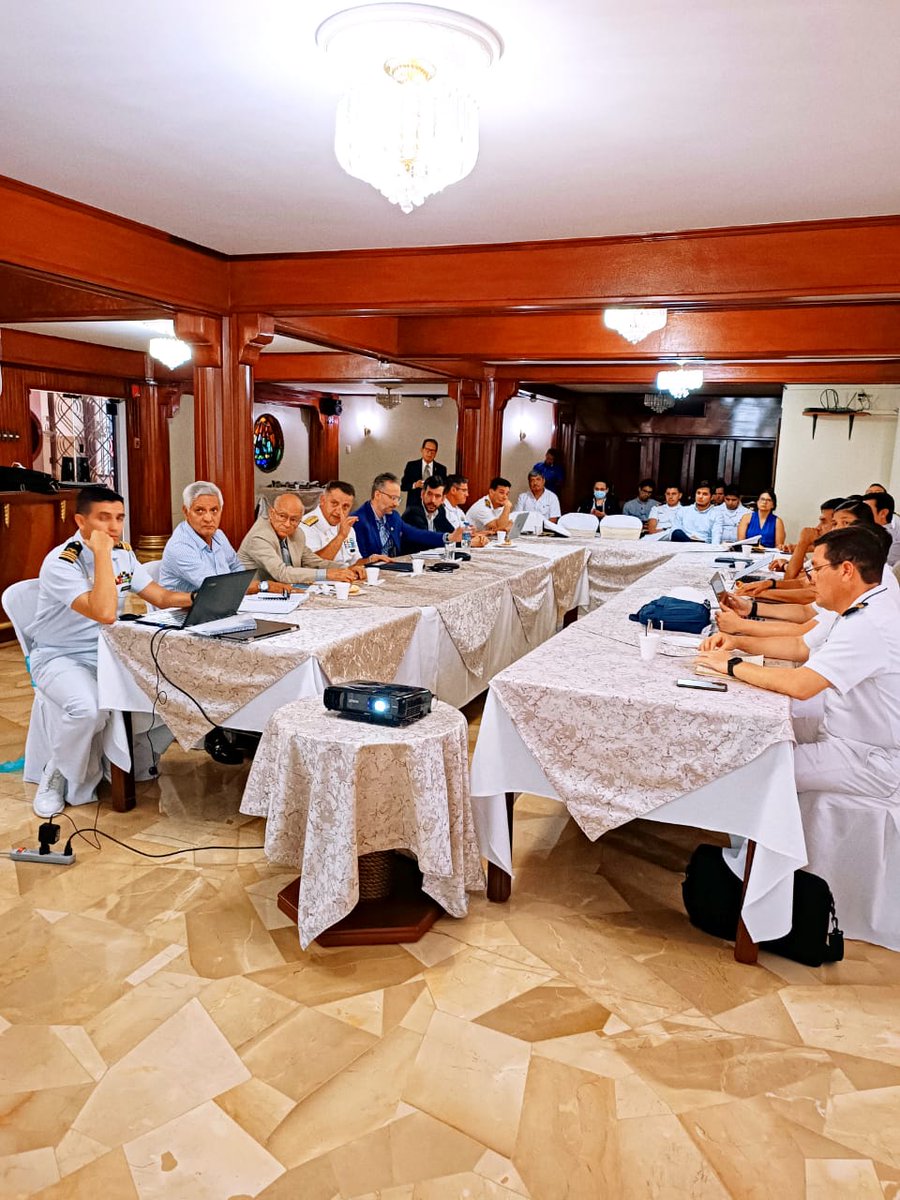 CamaraMaritimaE's tweet photo. #Hoy | Representantes de la Cámara Marítima del Ecuador (#Camae) participaron de la sesión del Comité de Seguridad Marítima del Ecuador (#Coseme), en donde autoridades marítimas expusieron la situación de las ayudas de navegación. https://t.co/8VAabAhS19