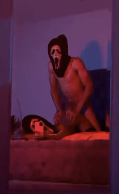 If he don&rsquo;t have me like this on Halloween then ion want it https://t.co/BugTh2kBtG