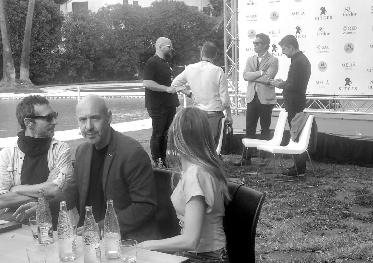 Nexus1O1's tweet photo. #ElTelevisor de #JaumeBalaguero
@jbalaguero
#HistoriasParaNoDormir 2T. #Sitges2022.
Extraños sucesos acaecieron mientras se grababa esta entrevista a Manuela Vellés, Pablo Derqui y Jaume Balaguero. No deje de grabar https://t.co/qJiTnxixNk