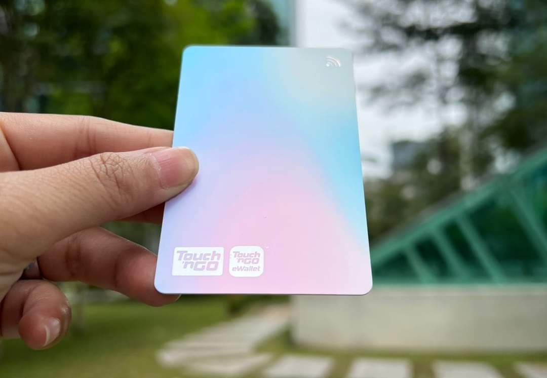 isusemasaviral's tweet photo. Touch n Go (NFC) 

Benda yg saya rasa paling memudahkan hidup . Sebab kalau nak topup melalui HP saja . X perlu ke stesyen petrol atau ke mana² kalau nk topup. Nak topup guna ewallet jaa. 

Seller ni ada jual ready stock ye guys https://t.co/CJcwyej6w8 https://t.co/Dal6Pbn7cg