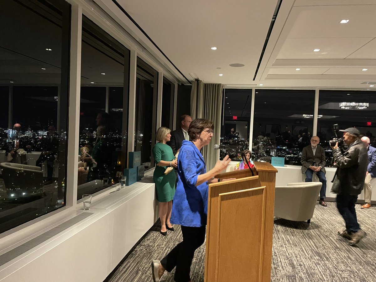 FOPG's tweet photo. Celebrating two milestones tonight at our annual #MembersReception — the launch of the Boston Common #MasterPlan and the completion of our $5 million 50th Anniversary Campaign supporting three transformative projects in our #threeparks. TY to all who came to support! ✨ https://t.co/OZGHvRmO0e