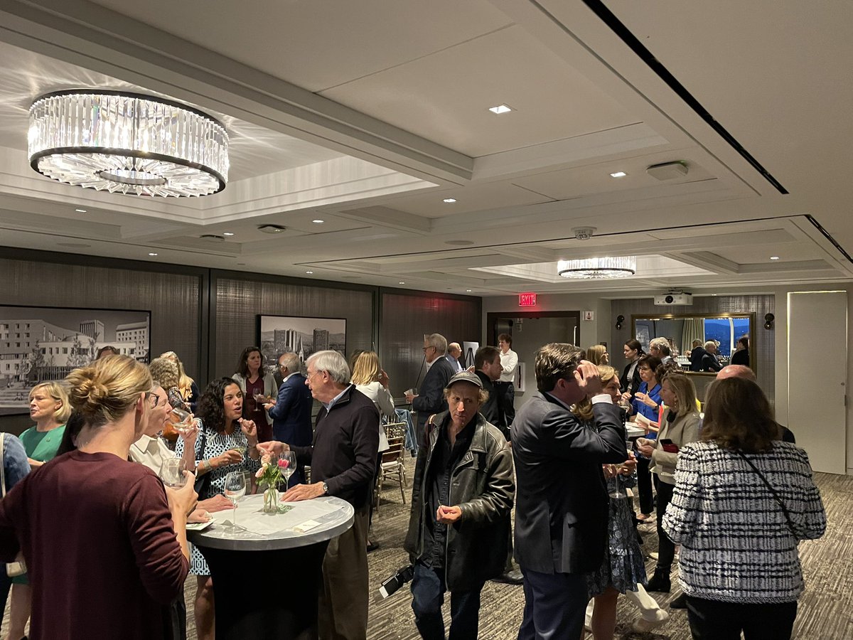 FOPG's tweet photo. Celebrating two milestones tonight at our annual #MembersReception — the launch of the Boston Common #MasterPlan and the completion of our $5 million 50th Anniversary Campaign supporting three transformative projects in our #threeparks. TY to all who came to support! ✨ https://t.co/OZGHvRmO0e