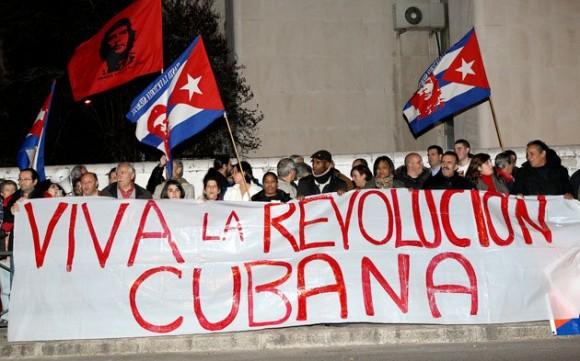 MorontaDr's tweet photo. 📢 ¡Hay que tener talento para defender nuestra Cuba🇨🇺, que nadie piense que aquí se hará lo que dicte una potencia extranjera, #Cuba 🇨🇺 saldrá adelante, triunfante; y nosotros haremos esa realidad!. #FuerzaCuba 🇨🇺🇨🇺🇨🇺#LatirAvileño @MINSAPCuba @cdr_cuba @PartidoPCC @UJCdeCuba https://t.co/d2ddIbHqSX
