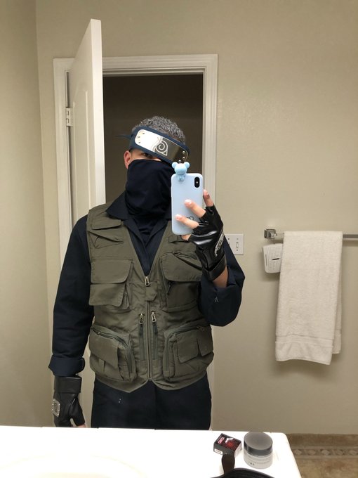 I wanna do another anime costume for Halloween this year but who should I be? Maybe someone w less clothes
