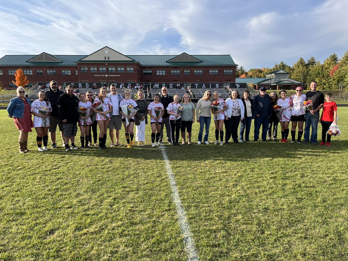 principal_fitz's tweet photo. I can’t really say enough positive things about these young ladies. They’ve been a beacon of positivity and kindness over the years and will be sorely missed. Congratulations Seniors! https://t.co/Wtw3h54ife