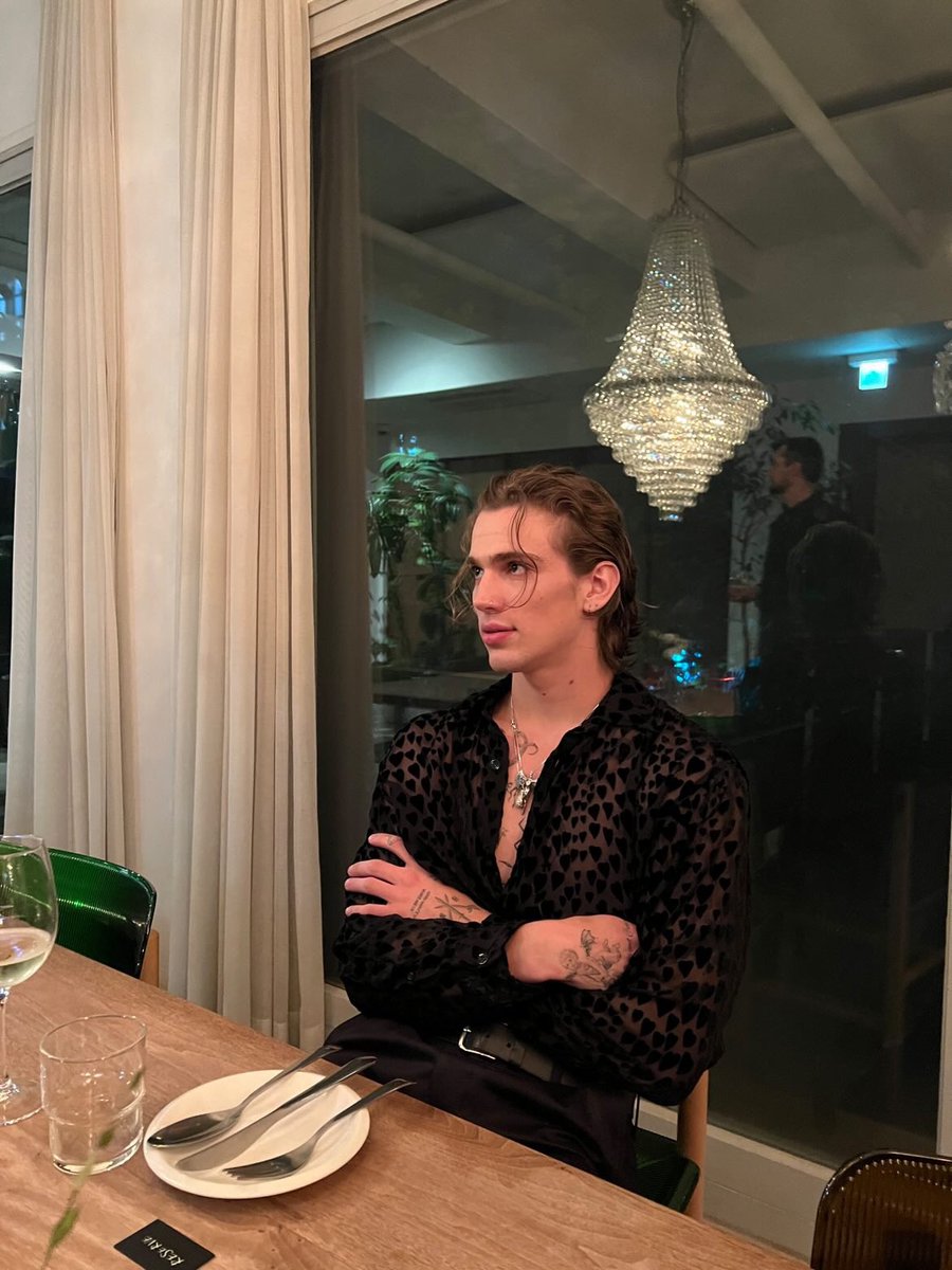 Feel like a villain every time i slick my hair back