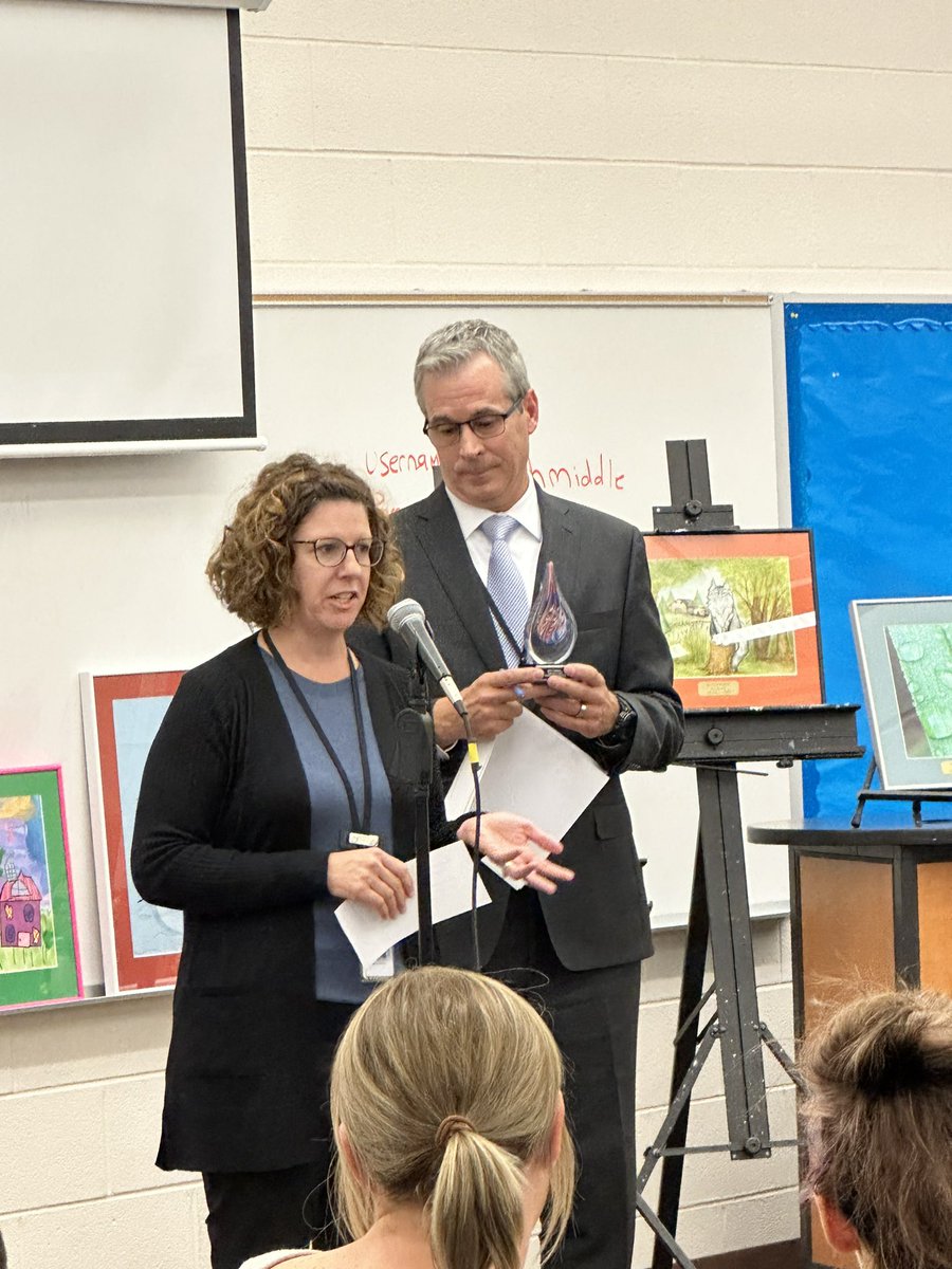 So proud of our district for being awarded the Trailblazer Award for their work on personalizing learning! #kaneland302