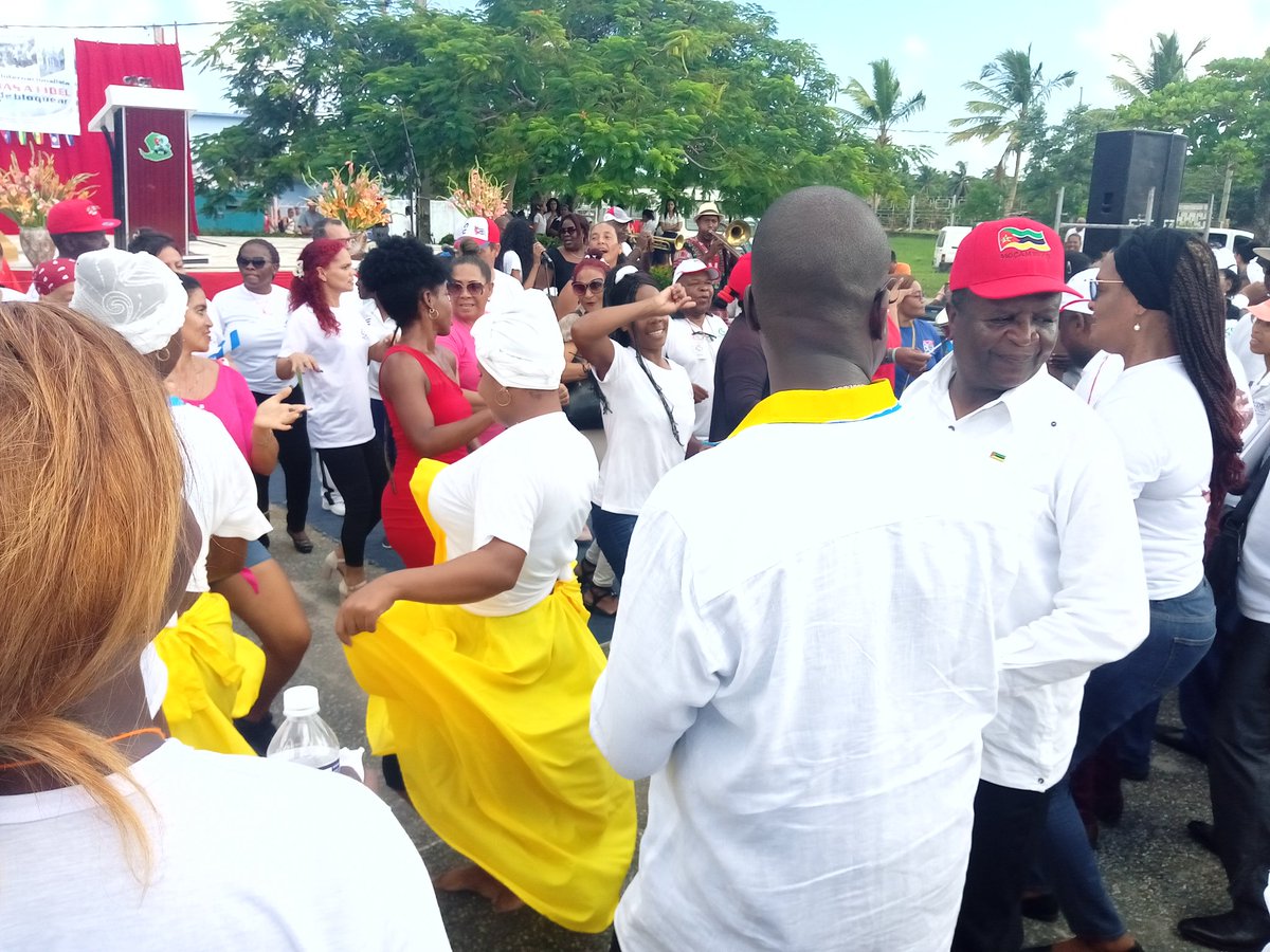 Unidos en la diversidad.
Un encuentro inolvidable. #IslaDeLaJuventud y de alto compromiso de solidaridad mútua.
#EducaciónInternacionalista.45 Aniversario🇨🇺.