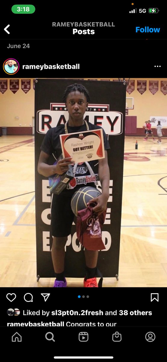 CoachReggieW2's tweet photo. @PrepHoops @21upnexttt 
Top PG in 2027 🏀 
Strong, Tough, Floor General
Will be at the @CP3  camp in November https://t.co/CipT1wJZjG