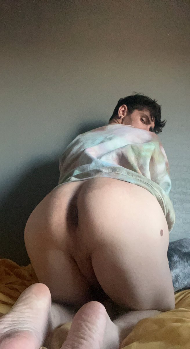 HimboPupJonnie's tweet photo. I dare you to put a baby in me. 

#twink #femboy #gay #bi #cisman #onlyfans #hoodie #ass #thick #thickass #cute #horny #anal #creampie #analcreampie https://t.co/rZmmMqRH4z