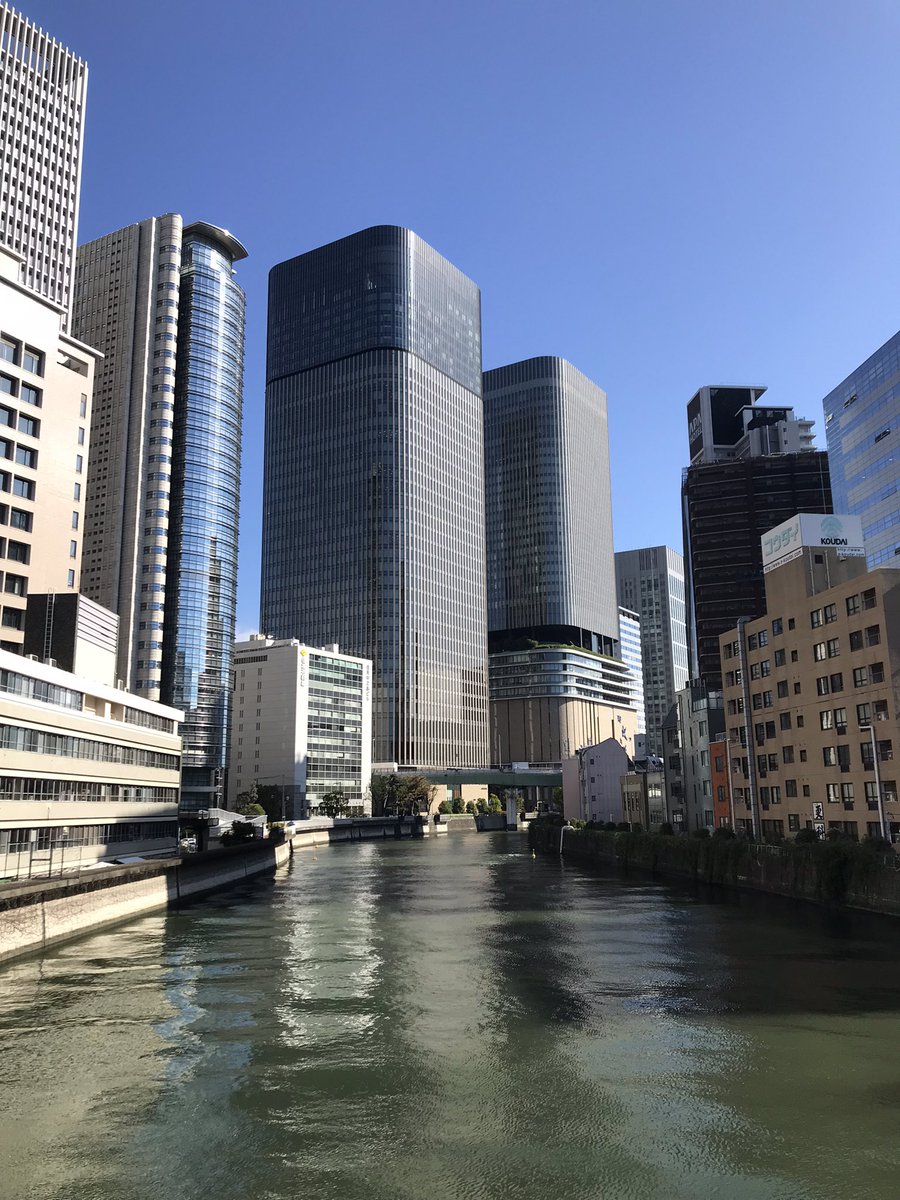 merci_mimi_'s tweet photo. メルシーミミ公式アカウントです。
本日の大阪肥後橋の天気は☀️
気持ち良い秋晴れですね😊
木曜日頑張っていきましょう♪

#企業公式が毎朝地元の天気を言い合う
#イマソラ
#がんばろう企業公式
#公式つぶやき部
#企業公式秋のフォロー祭り
#企業公式相互フォロー
#相互フォロー希望 https://t.co/PvM3qH9yyF